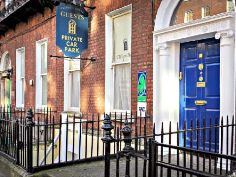 Clifden House by Nina