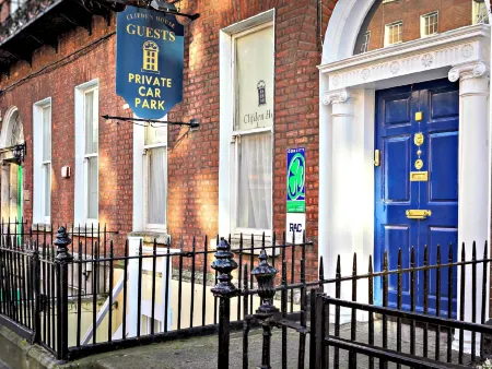 Clifden House by Nina Отели рядом с достопримечательностью «Церковь Святого Аудоена»