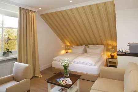 Fuchsbau Romantik Hotel & Spa Restaurant & Fox Bar