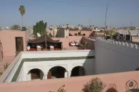 Riad Cannelle - Bergblick