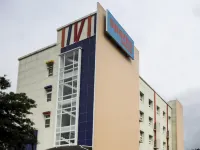 Sparks Odeon Sukabumi, ARTOTEL Curated - parking