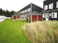 "Hermanda" - 100m to the Fjord Hotels in 