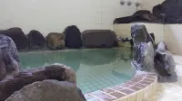 Pension and Kashi Besso Renga-Kan, with Natural Hot Springs Hoteles en Hachimantai