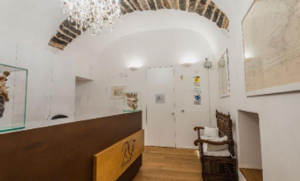 RG7 Apartments