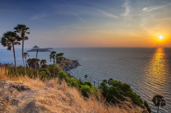 5. 나바타라 푸켓 ..