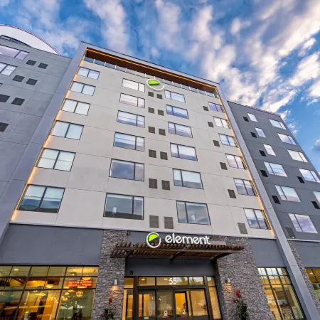 Element Colorado Springs Downtown Отели рядом с достопримечательностью «Витрина Симпич»