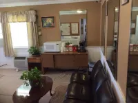 Woodridge Motel Hotels in Terre Haute