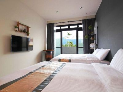 Star Moon Lake Hostel