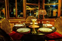 Resort Raktokorobi Karugram - Escape to Green Stay with Soul