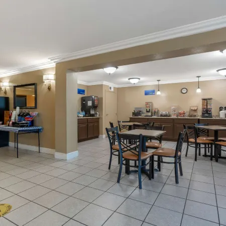 Best Western Colonial Inn