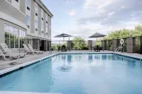 Holiday Inn Express & Suites Lebanon