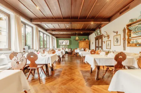 Hotel Bruggwirt Отели в г. Санкт-Иоганн-ин-Тироль