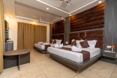 Hotel the Vaishvik Các khách sạn ở 