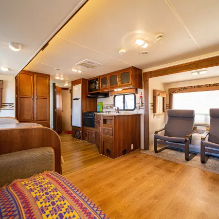 Yangyang Hajodae Campingcar Отели рядом с достопримечательностью «Пляж Хаджодэ»