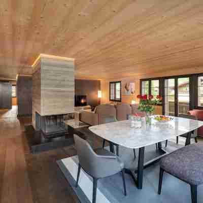 Gstaad Residence by Swiss Hotel Apartments Dining/Meeting Rooms