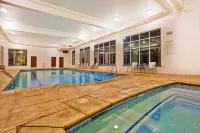 Hilton Garden Inn Dalton - Swimmingpools
