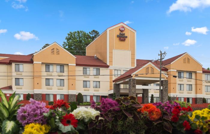 Best Western Plus Huntersville Inn  Suites Near Lake Norman