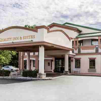 Quality Inn & Suites Quakertown-Allentown Hotel Exterior