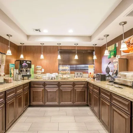 Quality Inn & Suites Woodland - Sacramento Airport