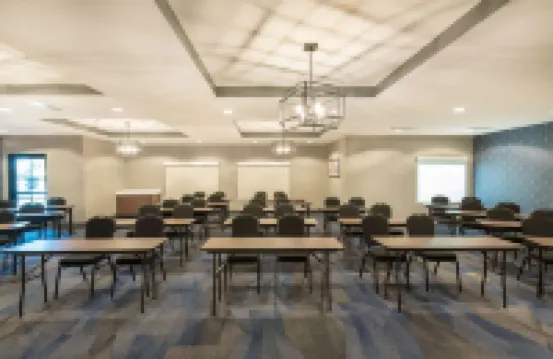 La Quinta Inn & Suites by Wyndham Las Vegas Airport South