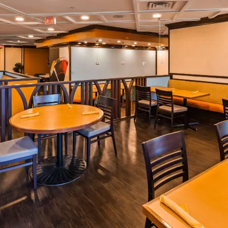 Best Western Premier Toronto Airport Carlingview Hotel