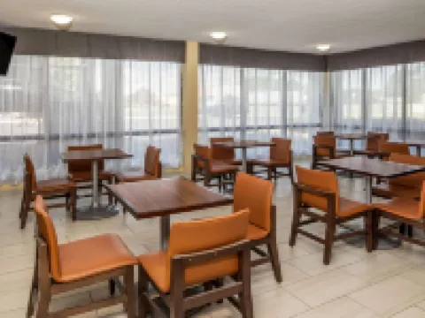 デイズ イン バイ ウィンダム ウィルソン ウィルソンのホテル