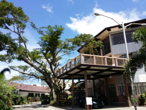 Quezon Premier Hotel Lucena