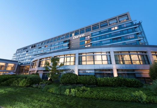 도린트 팔라스 비스바덴