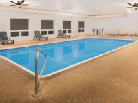 Days Inn by Wyndham Osage Beach Lake of the Ozarks Hotels in Pawhuska Township