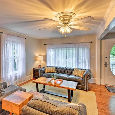 New Bern Home w/ Yard, Grill + Walkable Location