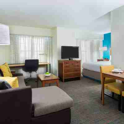 Residence Inn by Marriott St. Louis Downtown Rooms