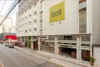 布魯特斯拉維耶羅飯店