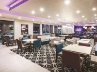 La Quinta Inn & Suites by Wyndham McAllen la Plaza Mall - breakfast
