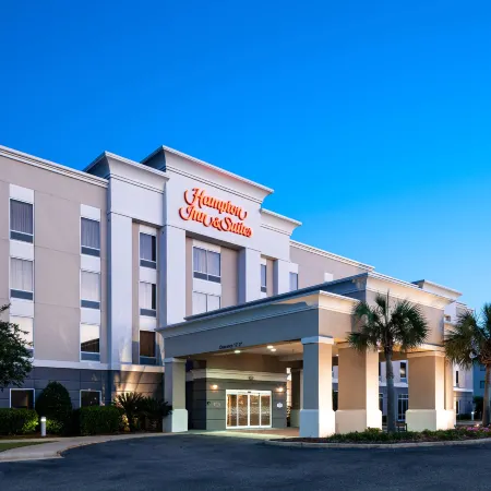Hampton Inn & Suites Mobile I-65 @ Airport Blvd.
