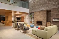 Country Inn & Suites by Radisson Asheville River Arts District