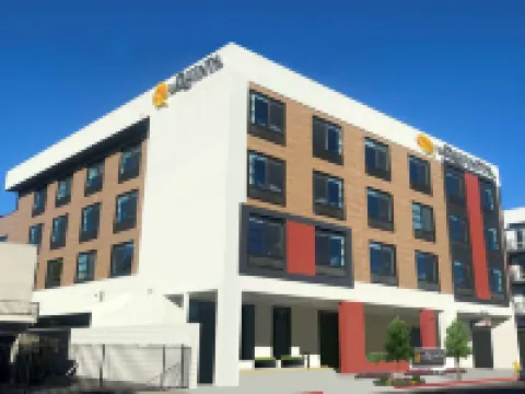 La Quinta Inn & Suites by Wyndham San Jose Airport-Downtown サンノゼのホテル