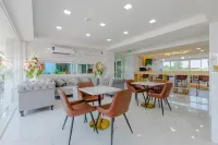 Sananwan Hometel فنادق في بانغ فلي
