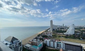 Aeras Beachfront Jomtien Pattaya