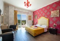 Paradice Hotel Luxury Suites-Near Zorbas Beach-Free Breakfast Hotels in Akrotiri