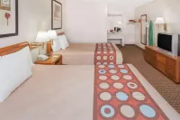 Travelodge by Wyndham Fort Wayne North