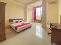 RedDoorz Near Universitas Merdeka Malang 2