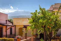 La Terra Dei Sogni Country Hotel فنادق في بيديمونتي إتنيو
