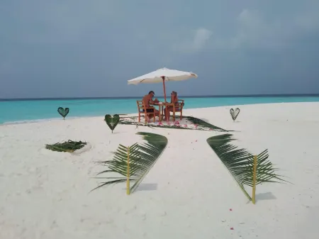 Old Town Inn Maldives Отели рядом с достопримечательностью «Gaafaru»