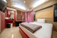 Brown Hotel