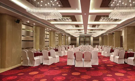 Fortune Select SG Highway, Ahmedabad - Member ITC Hotels' Group