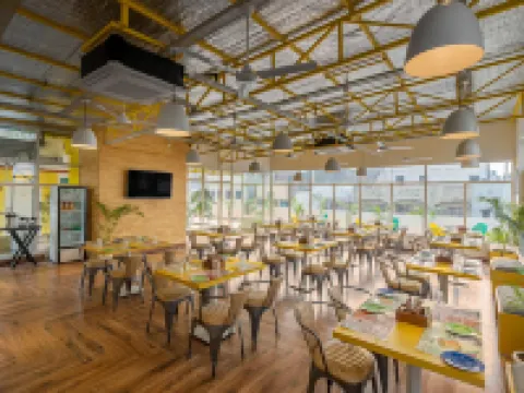 Bedzzz Varanasi by Leisure Hotels, 1 Km from Dashwasamedh Ghat Hotels in Varanasi