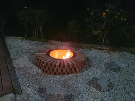 Gochang Byeolgeurineun Pension Отели рядом с достопримечательностью «Chan Yun Temple»