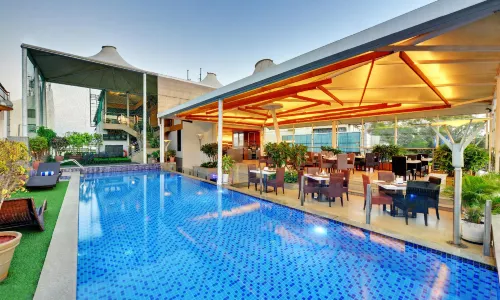 Iris the Business Hotel