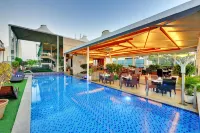 Iris the Business Hotel - Parking