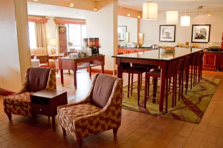 Hampton Inn Charleston-Downtown (Civic Center) Отели в г. Чарльстон